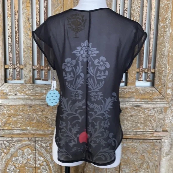 DISNEY COUTURE  Snow White  Just One Bite TOP S - Picture 3 of 7